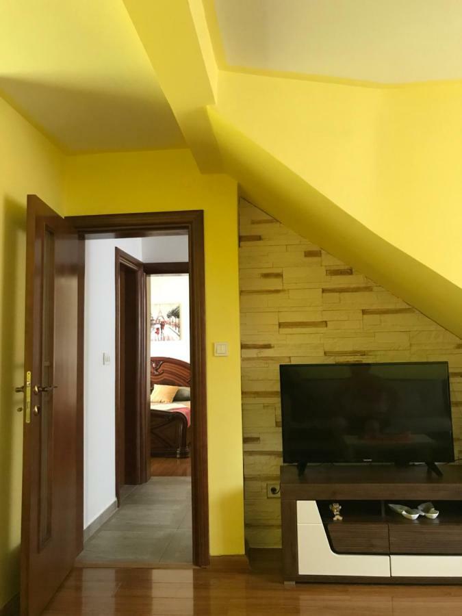 Id Apartments Teodo Esterno foto